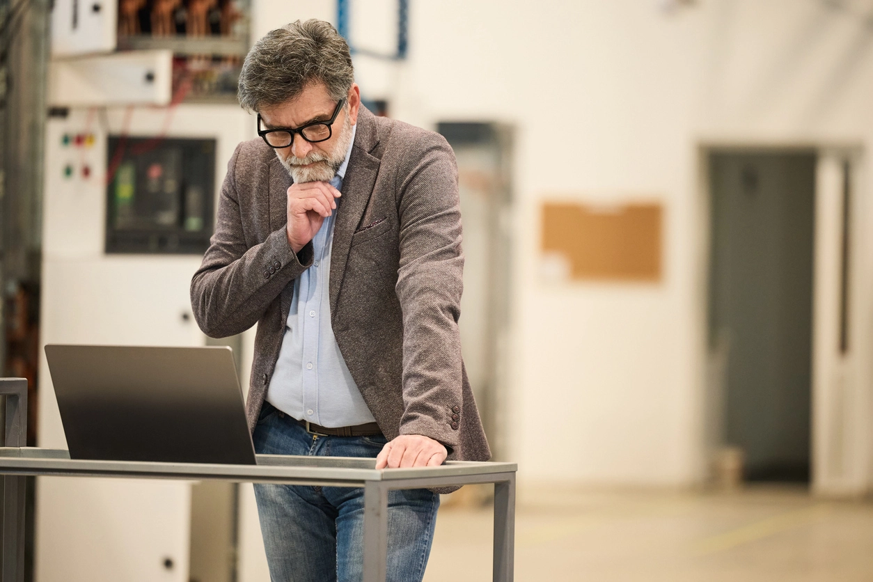 Supervisor choosing a leadership training program.